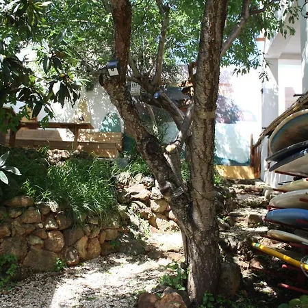 Albergue On The Hill