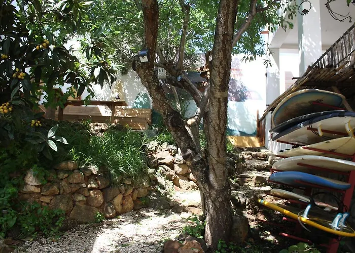 Albergue On The Hill