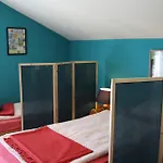 Hostel On The Hill Raposeira (Faro)